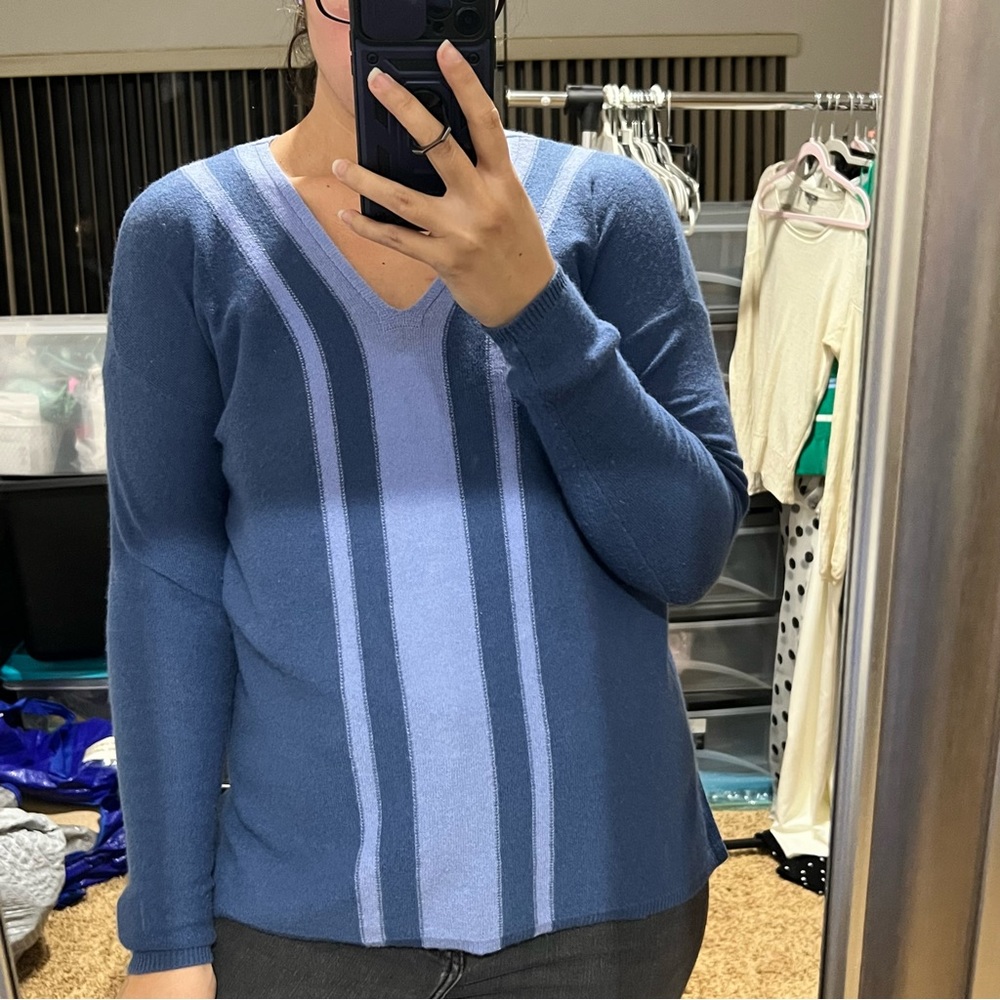 Vince 100% Cashmere Navy Blue Sweater